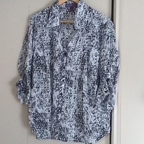 Gloria Vanderbilt button up top - Picture 1 of 14
